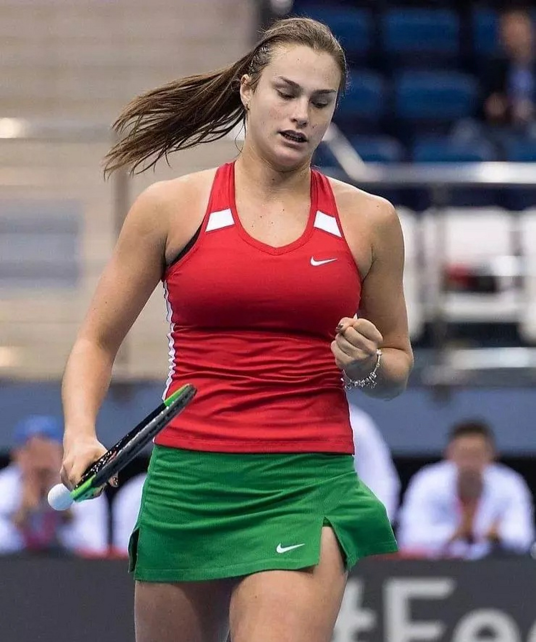 锁定室内赛 锁定室内赛