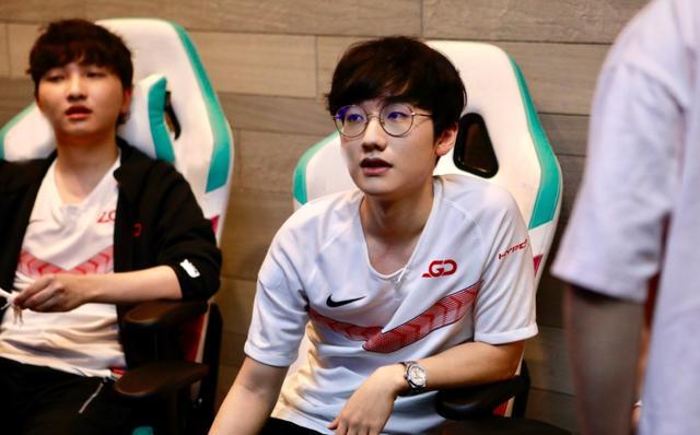 而非口号 而非口号